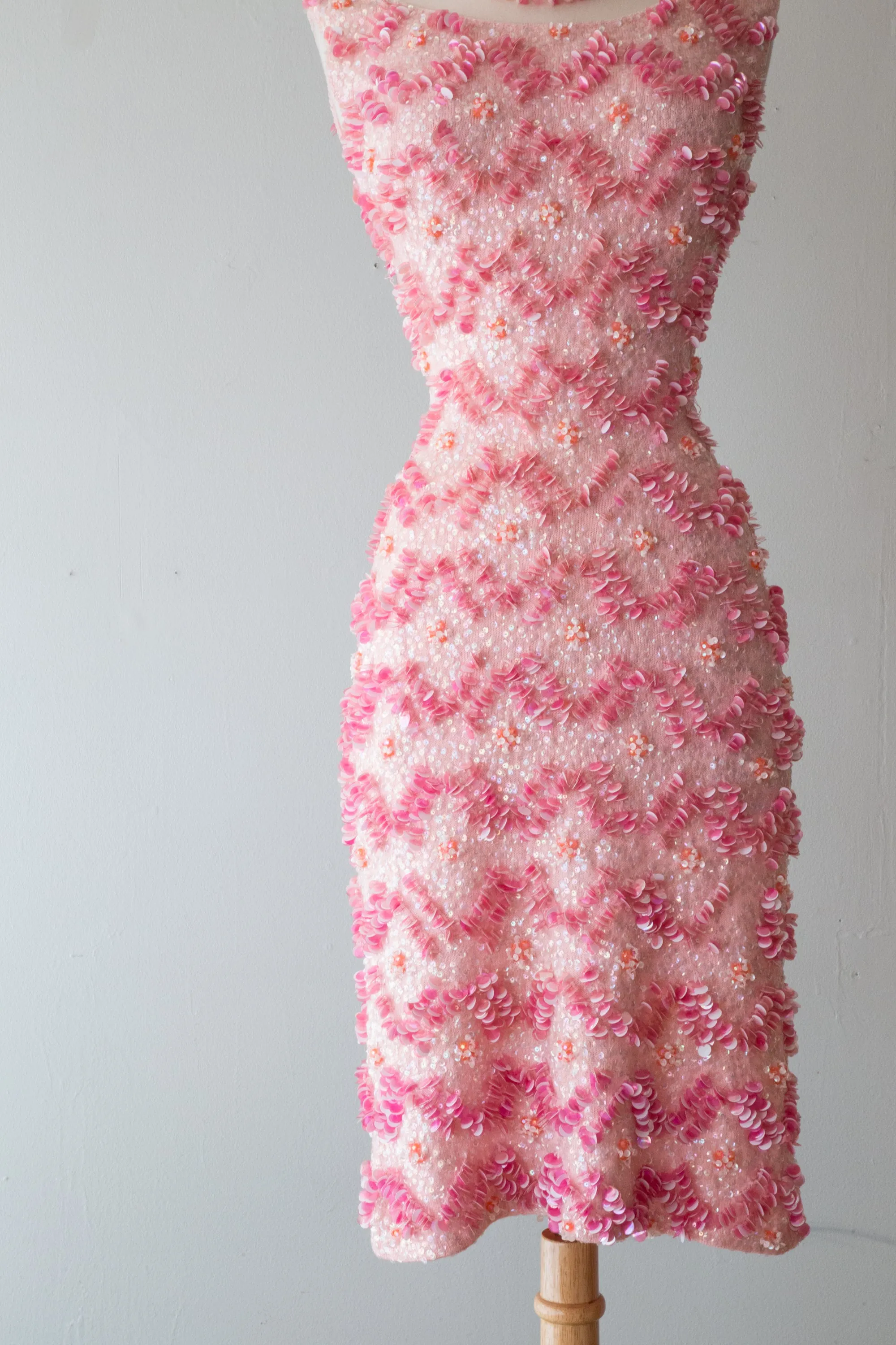 1960's Barbie Dream Dress Beaded Pink Hourglass Knit Showstopper / Medium