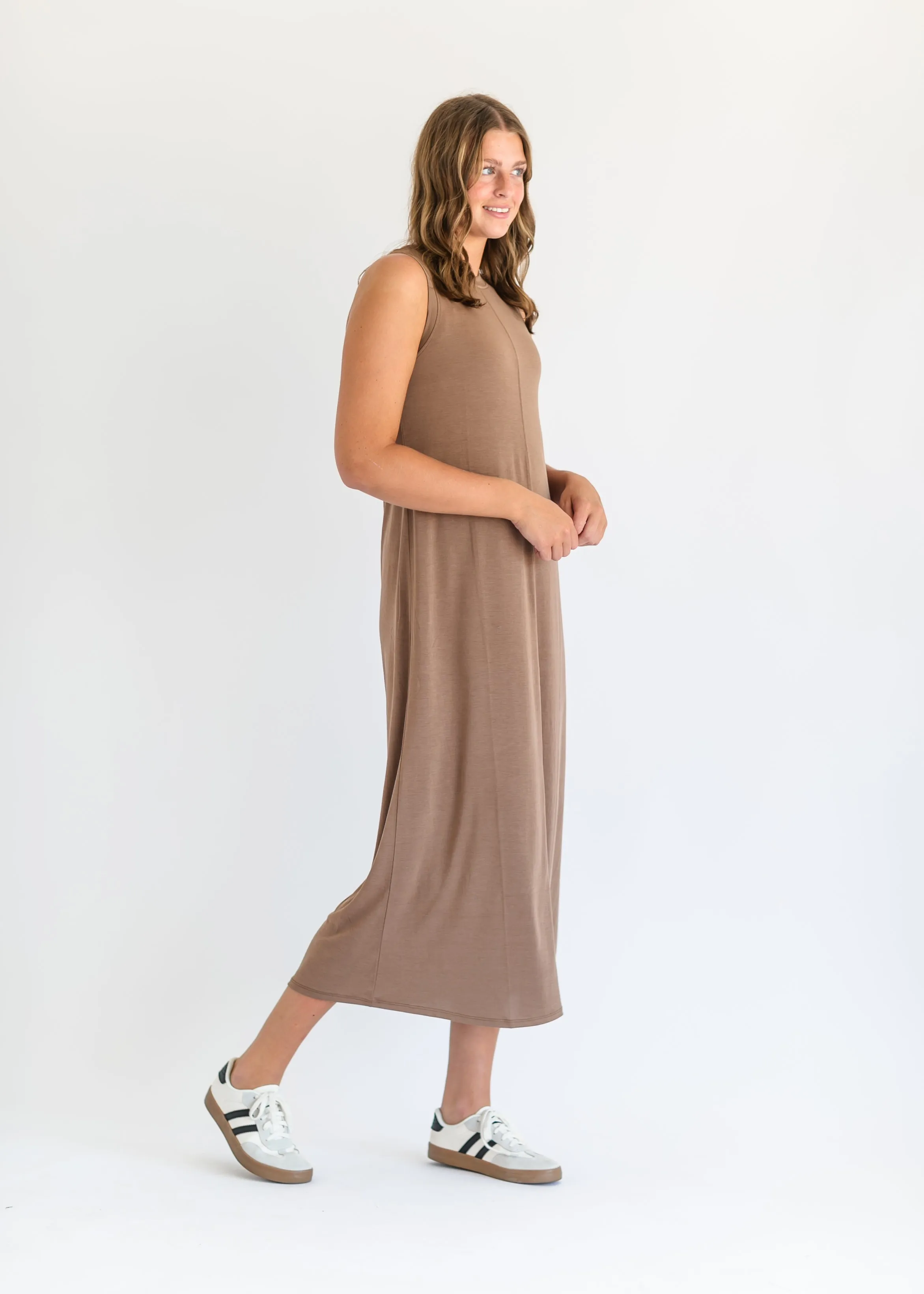 Adeline Jersey Crewneck Sleeveless T-shirt Maxi Dress