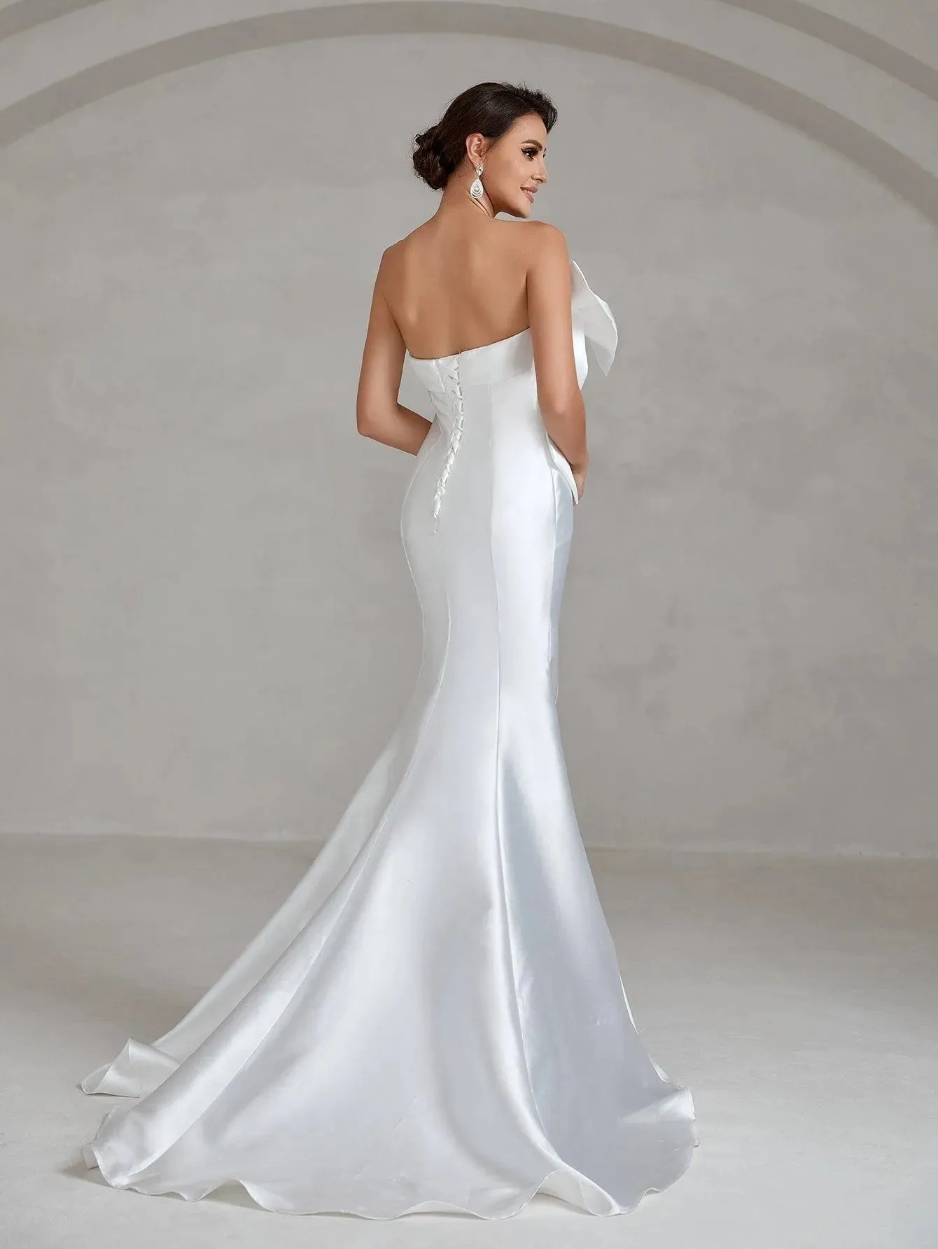 Bow Decor Slit Mermaid Hem Satin Tube Wedding Dress