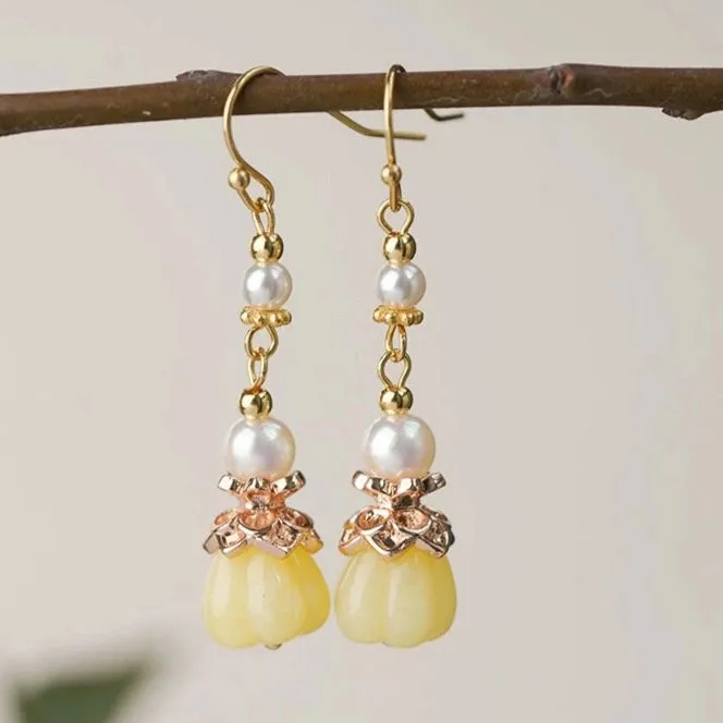 Dangle Earrings: Honey