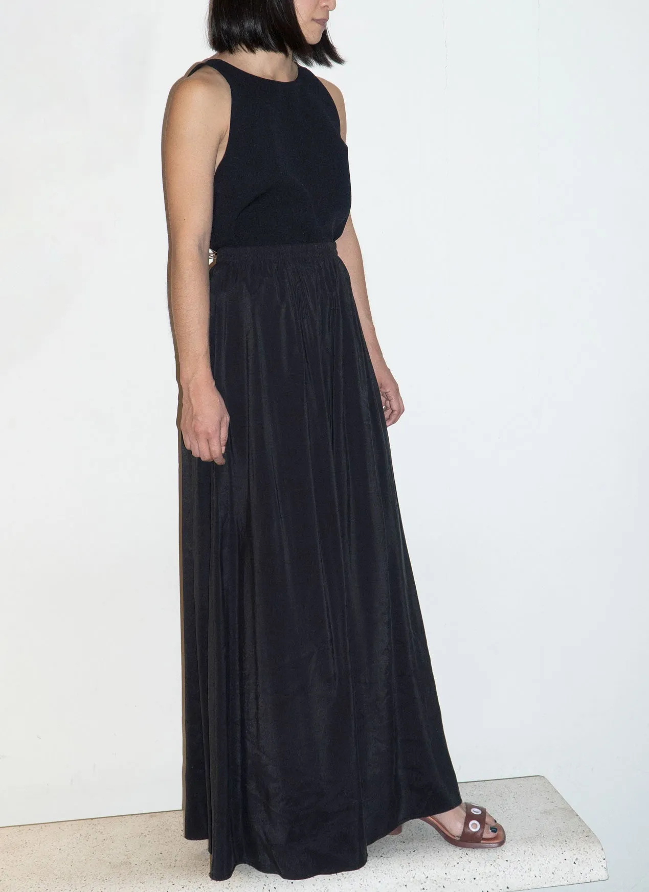 Ochna Long Wide Leg Pocket Pant w/ Elastic in Meteorite Black