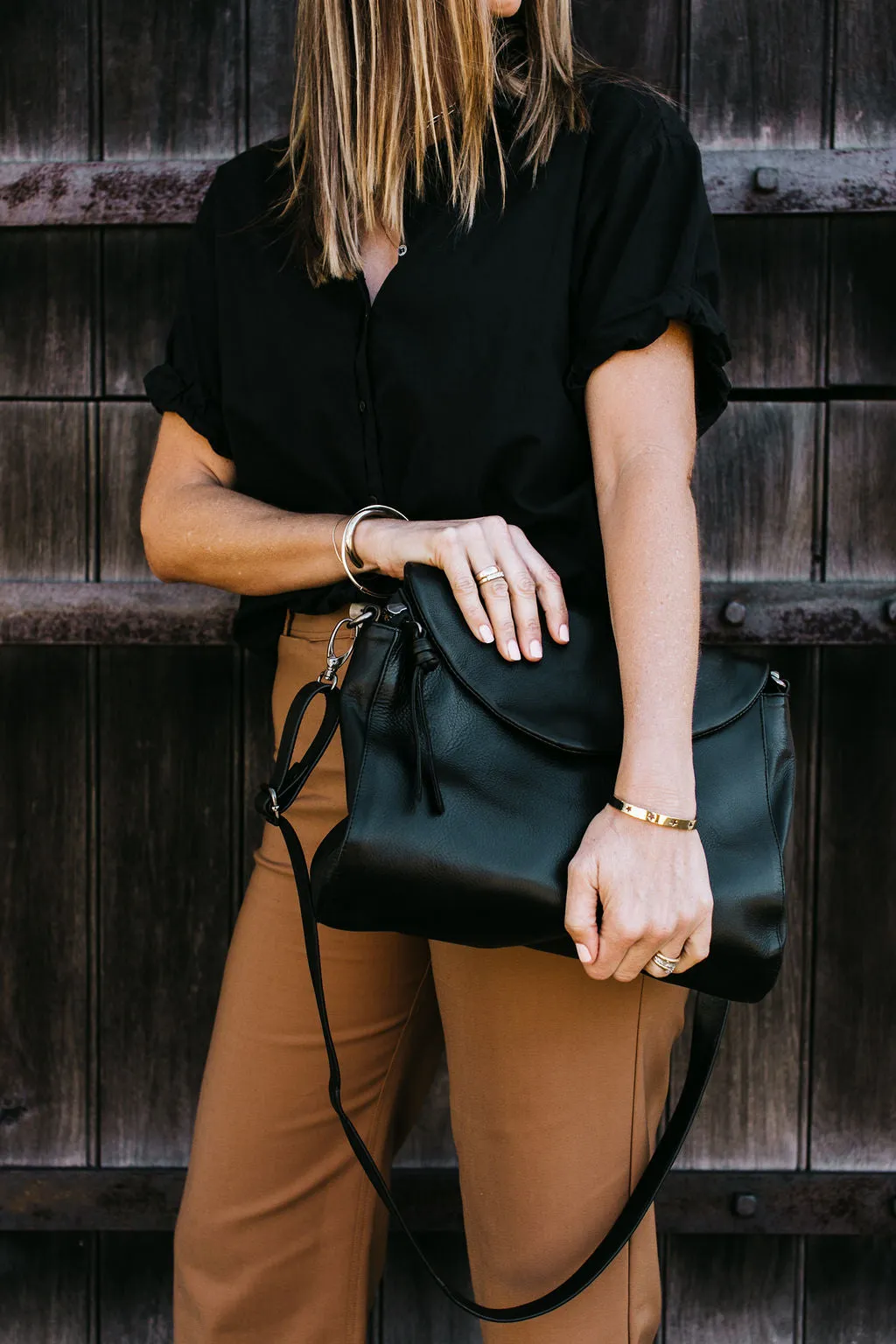 Singapore Black Leather Crossbody Bag