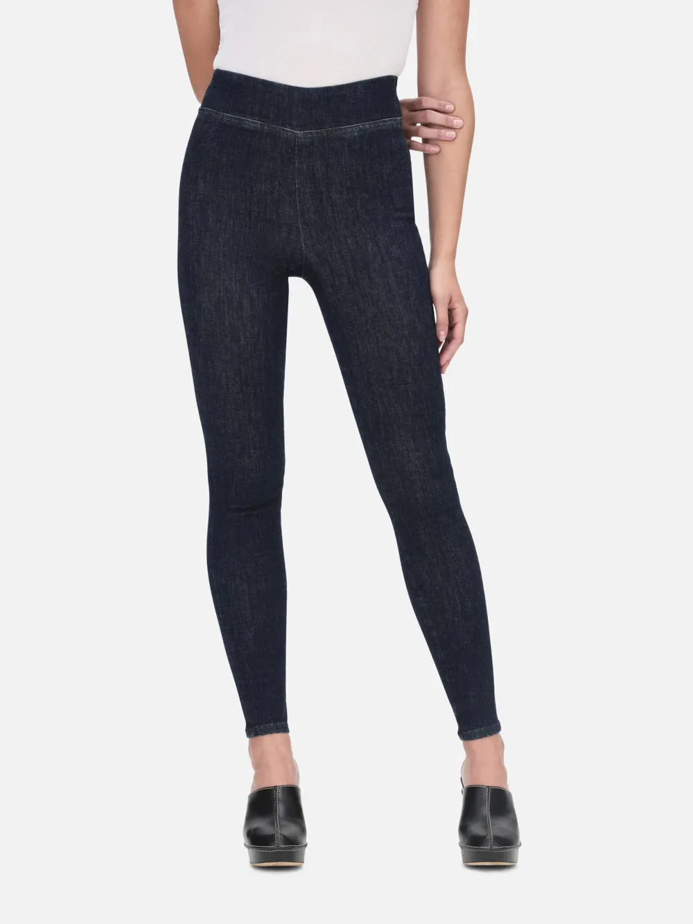 The Jetset Skinny Crop -- Keller